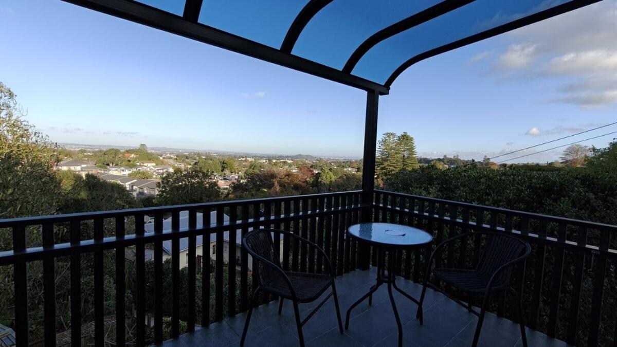 Hidden Oasis In Epsom With Panoramic View Villa Auckland Bagian luar foto